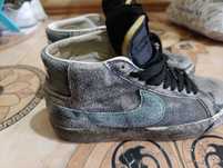 Кроссовки NIKE 41 размер. Оригинал.