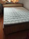 Продам 2 -х спальную кровать с матрасом