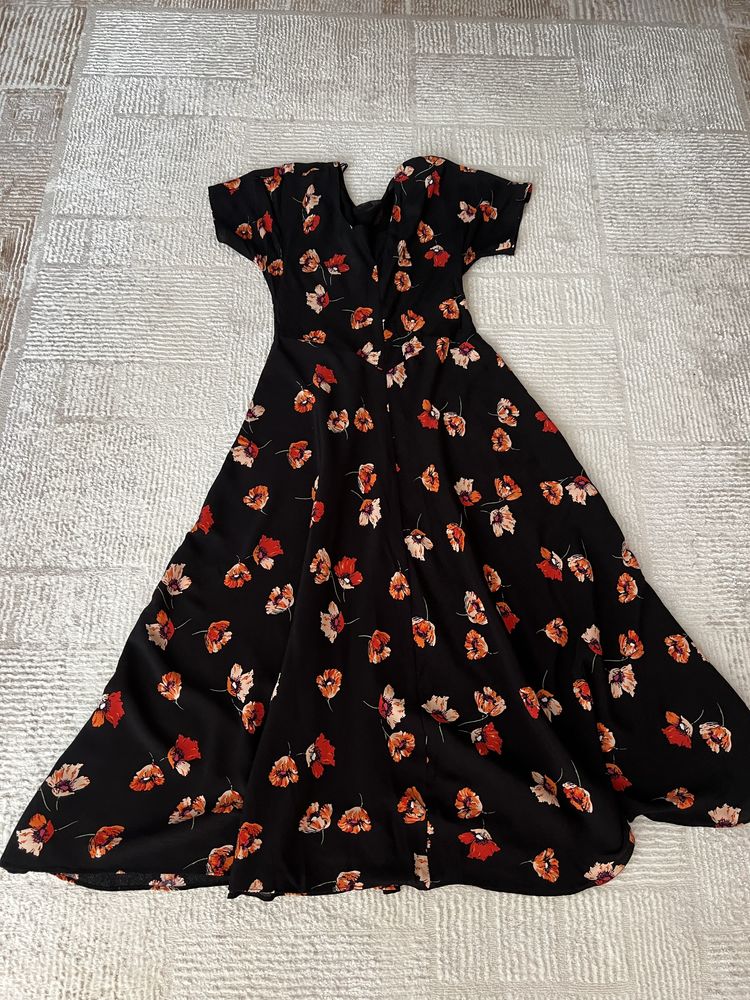 Платье ZARA с цветочным принтом