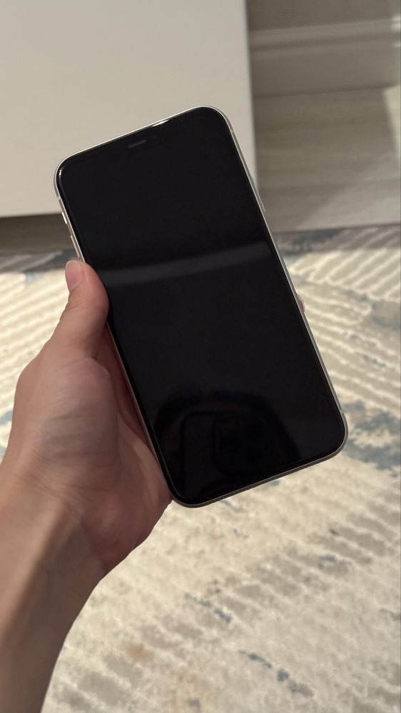 Продам iphone 11