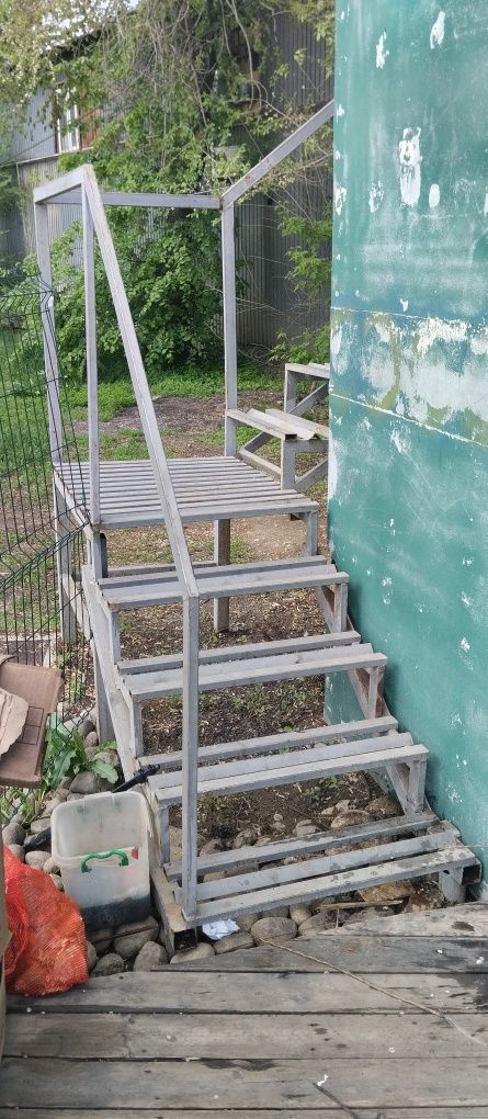 Здам в аренду 2 этаж