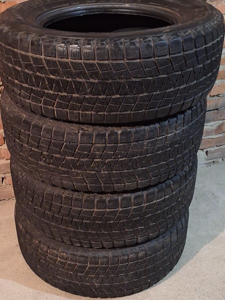 Продам шины в отличном состоянии!