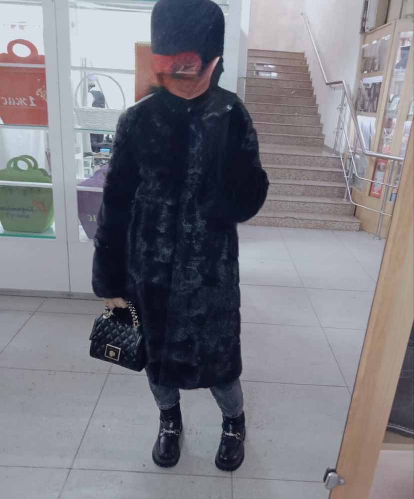 Продам Норковую шубу размер 44