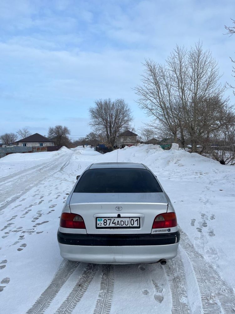 Toyota avensis T22