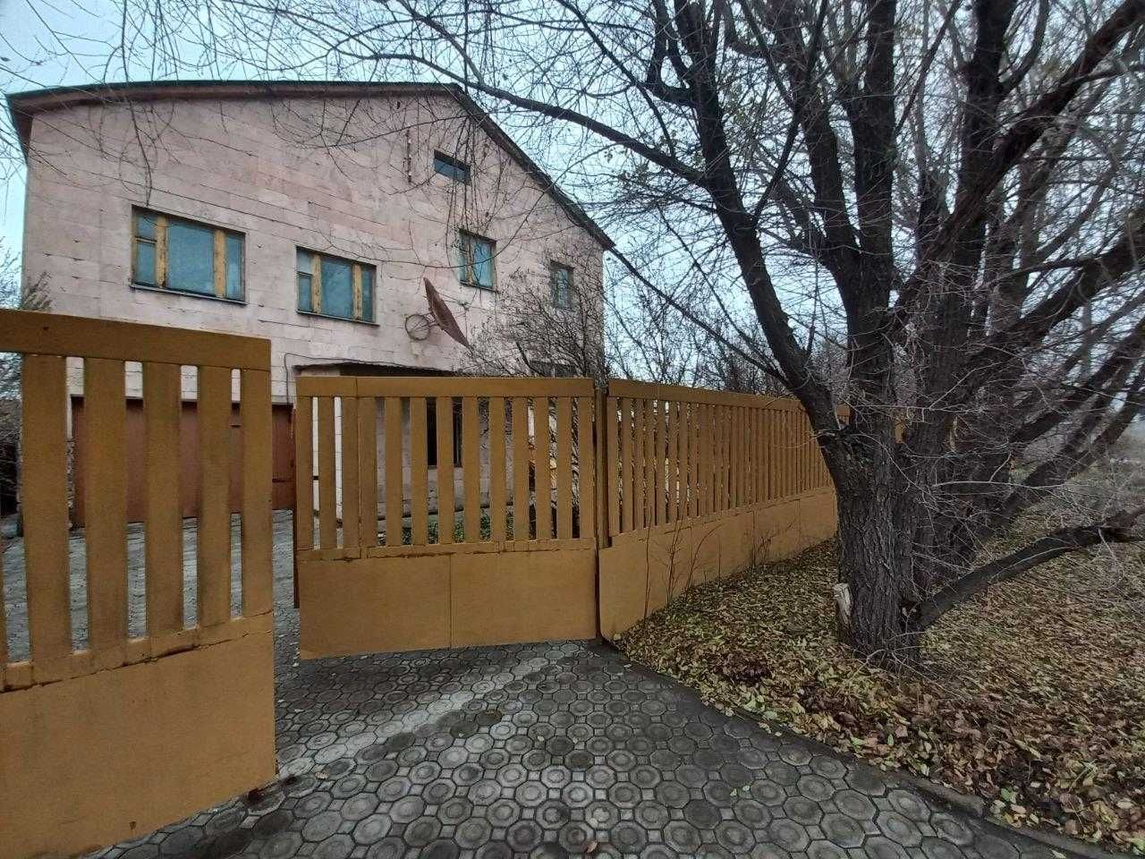 Дом 2 этажа в Соцгороде, 6 комнат, огород 18 соток. ПОМОЩЬ В ИПОТЕКЕ!