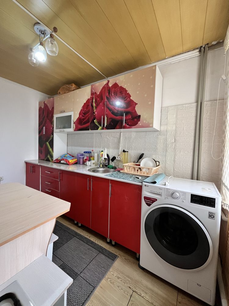 Продается 2 комн квартира
