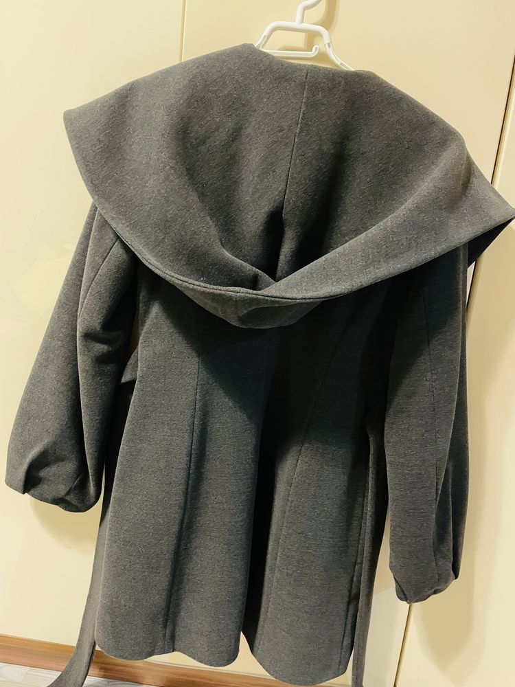 Продам пальто женское