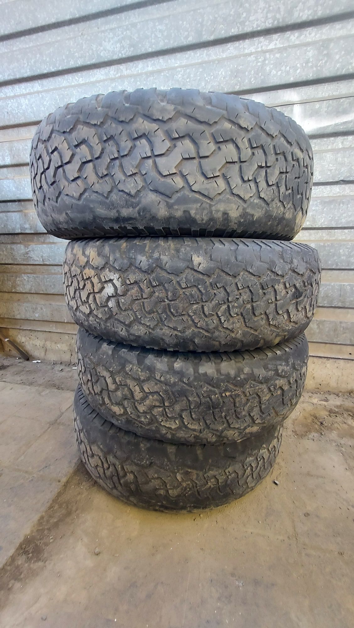 Шины Bfgoodrich 225/70/16  цена за 1 шт. Продажа комплектом из 4 штук