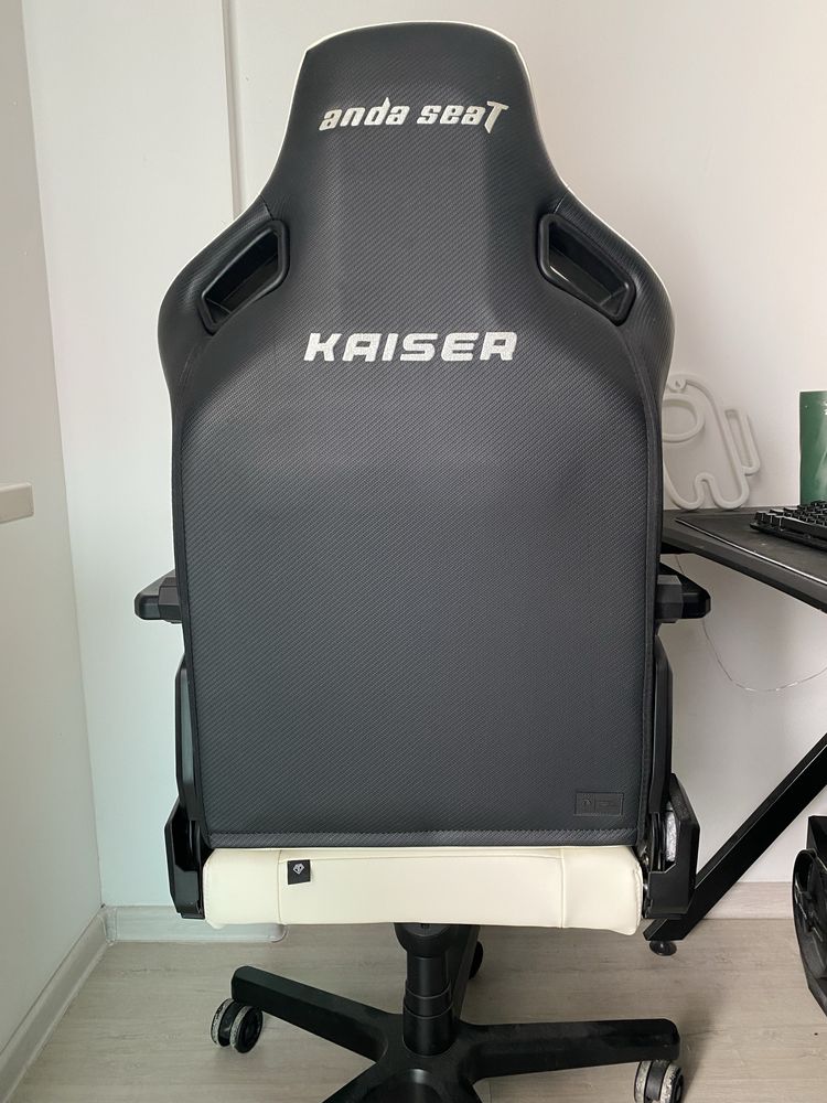 Игровое кресло AndaSeat Kaiser 3L