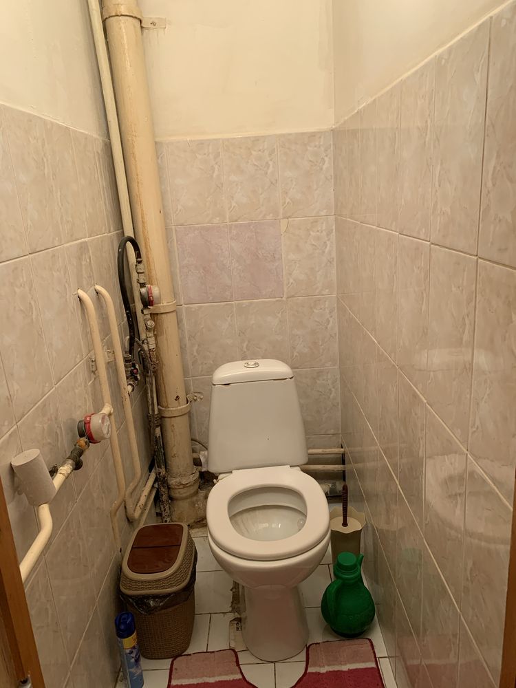 Продам 2х ком квартиру в 4 мкр дом 5