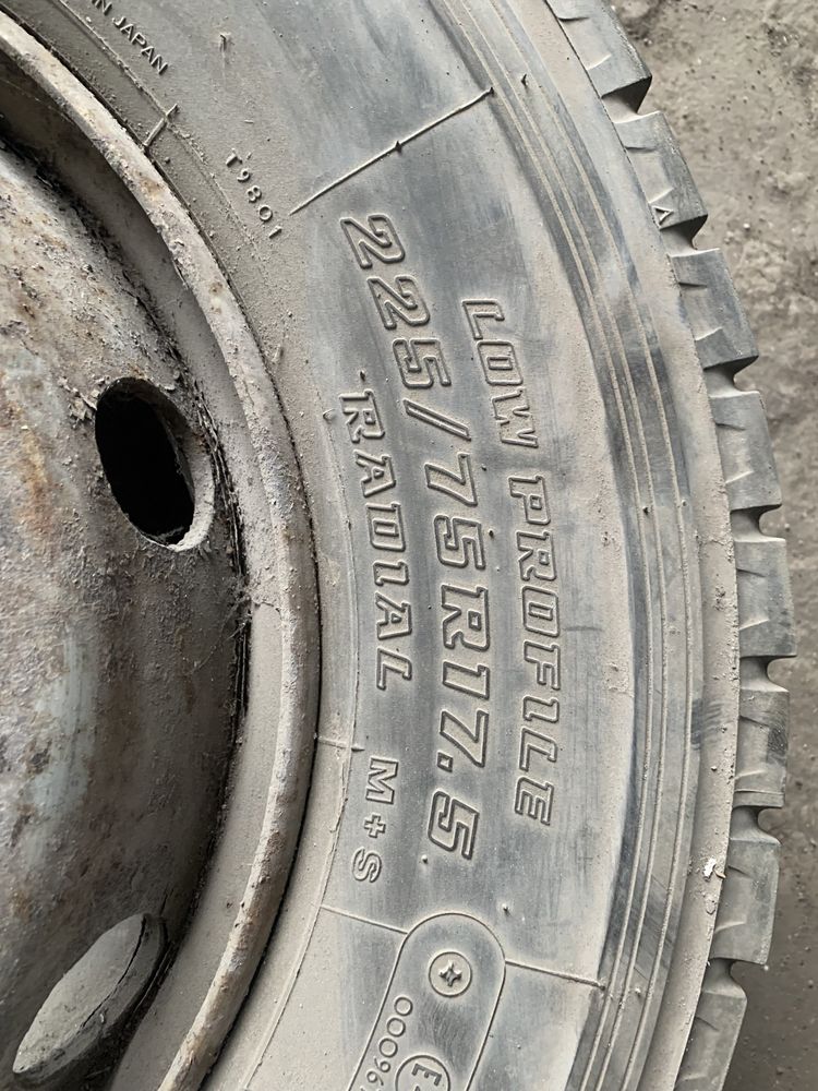 Продам диск с резиной в хорошем состоянии.