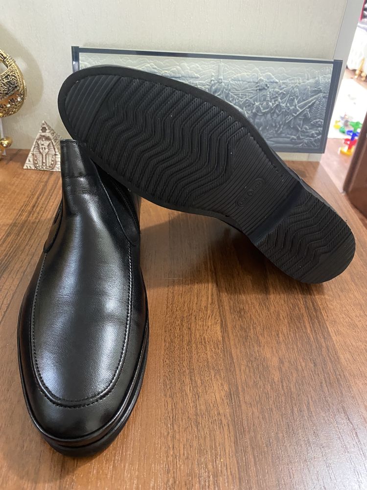 Продам Итальянскую обувь Rossi, Doucal’s.