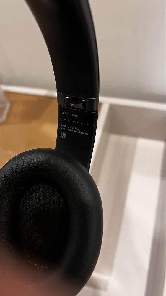 СРОЧНО продаю beats  studio pro