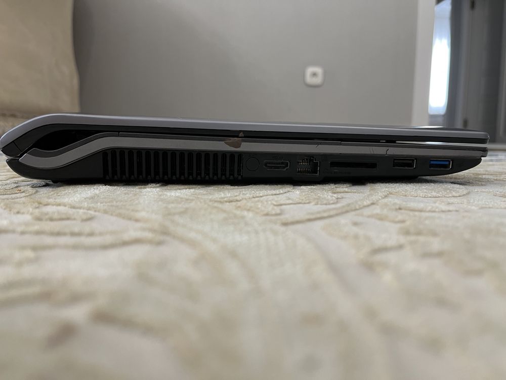 Компьютер ASUS