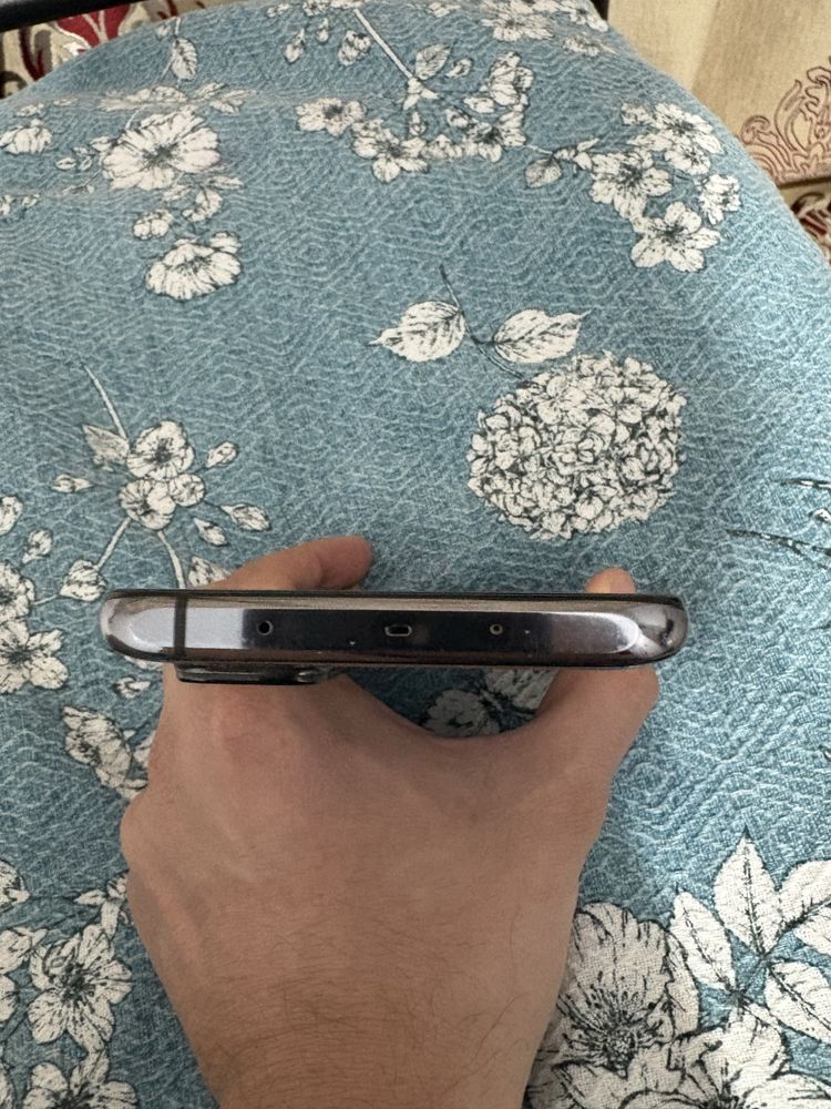 Продам  телефон Xiaomi Mi 10T