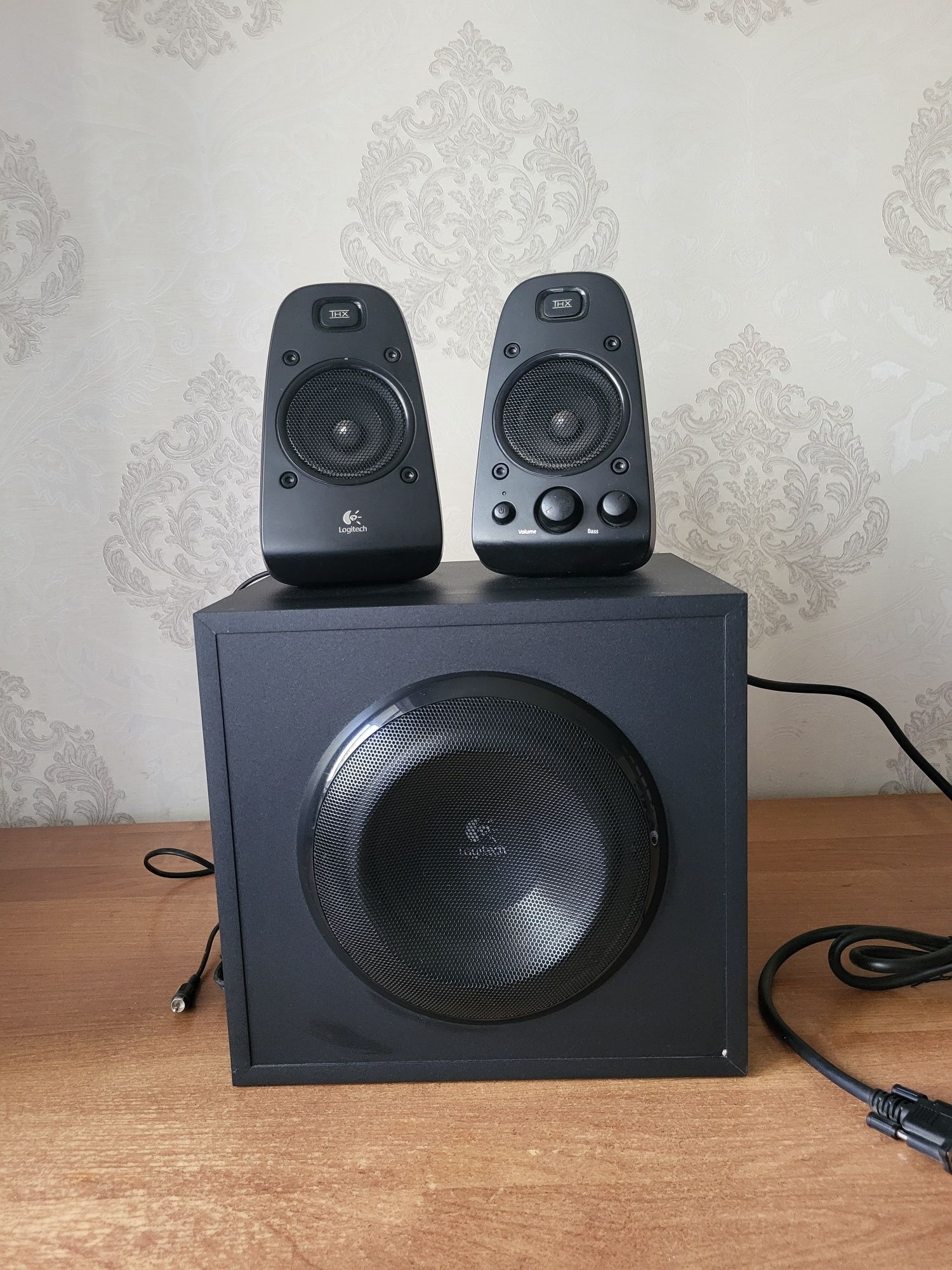 Продам колонки Logitech z623