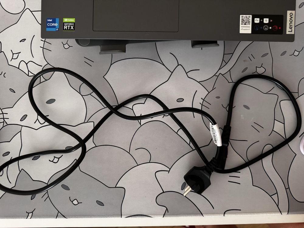 Lenovo Legion 5 Pro 16" / i7-12700H / RTX 3060 / 16GB RAM / SSD 512GB