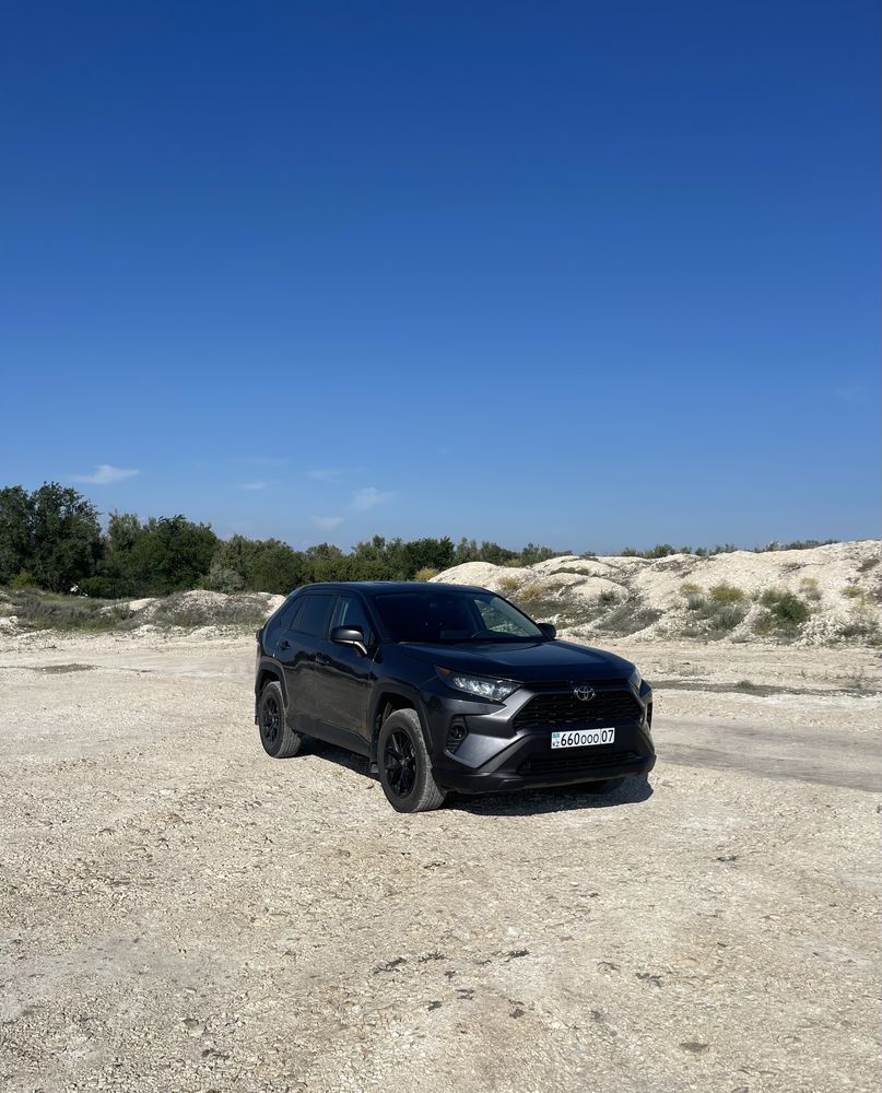 Продам Rav 4 2022