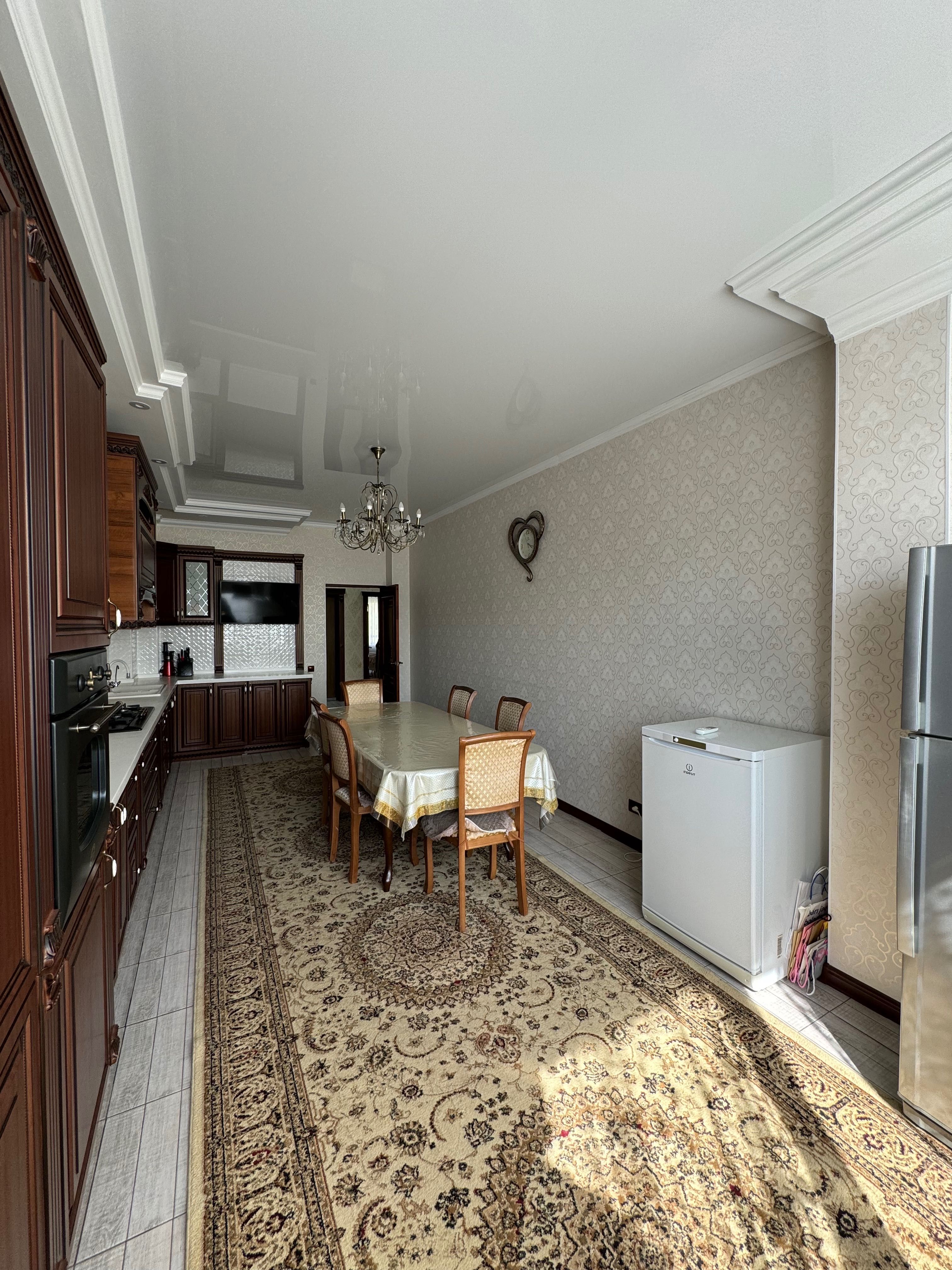 Продам 5-ти комн. квартиру по пр.Санкибай батыра 253/6