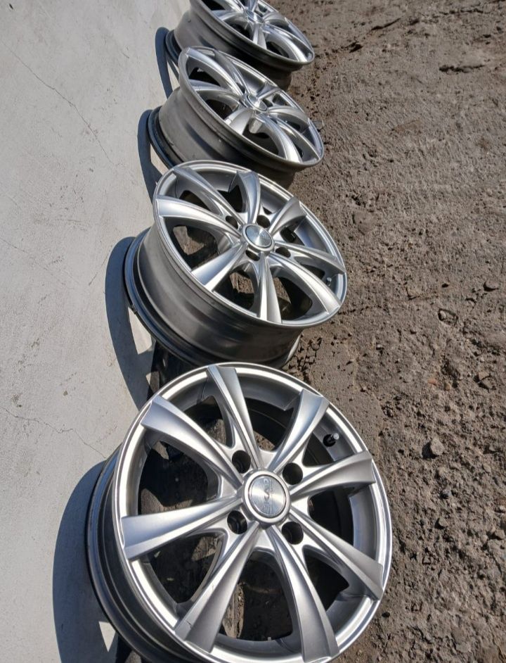 Продам Диски SKAD R 15 4 рех болтовый