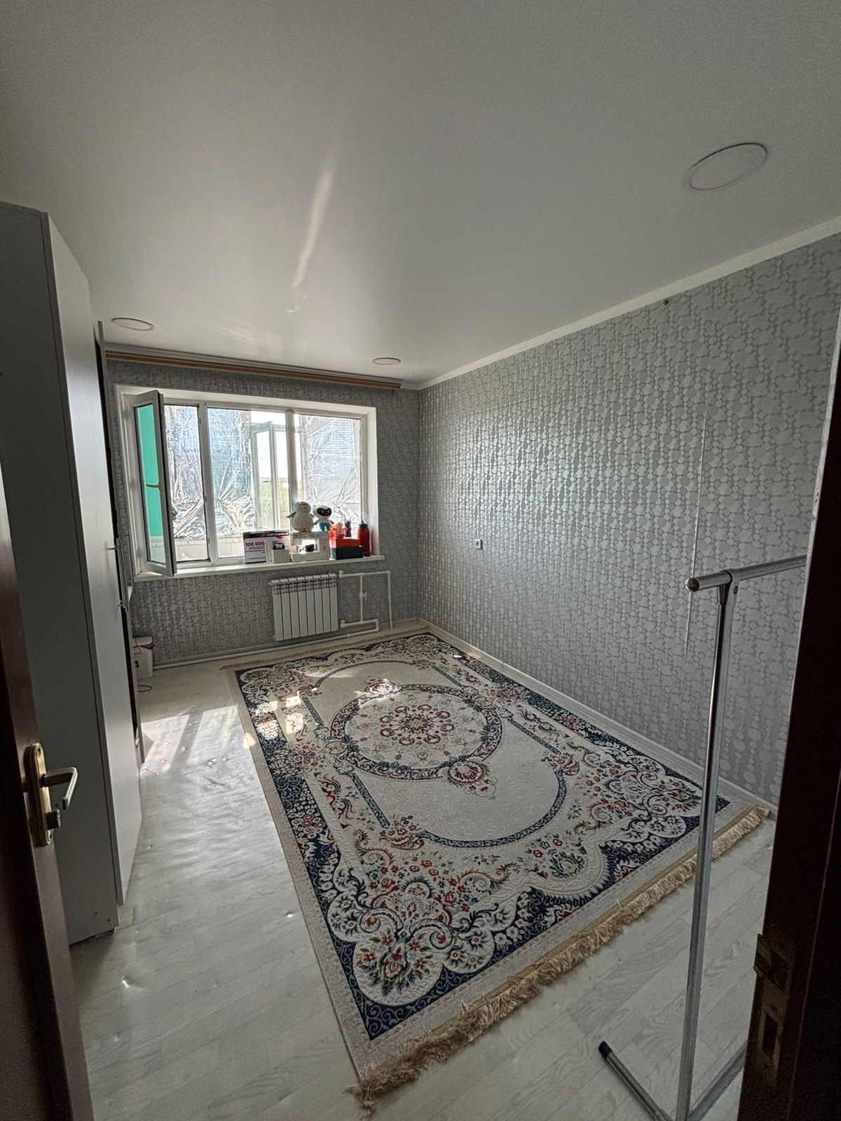 Срочно продам 2к кв, 5/5, 50кв, район 23 школы!!!
