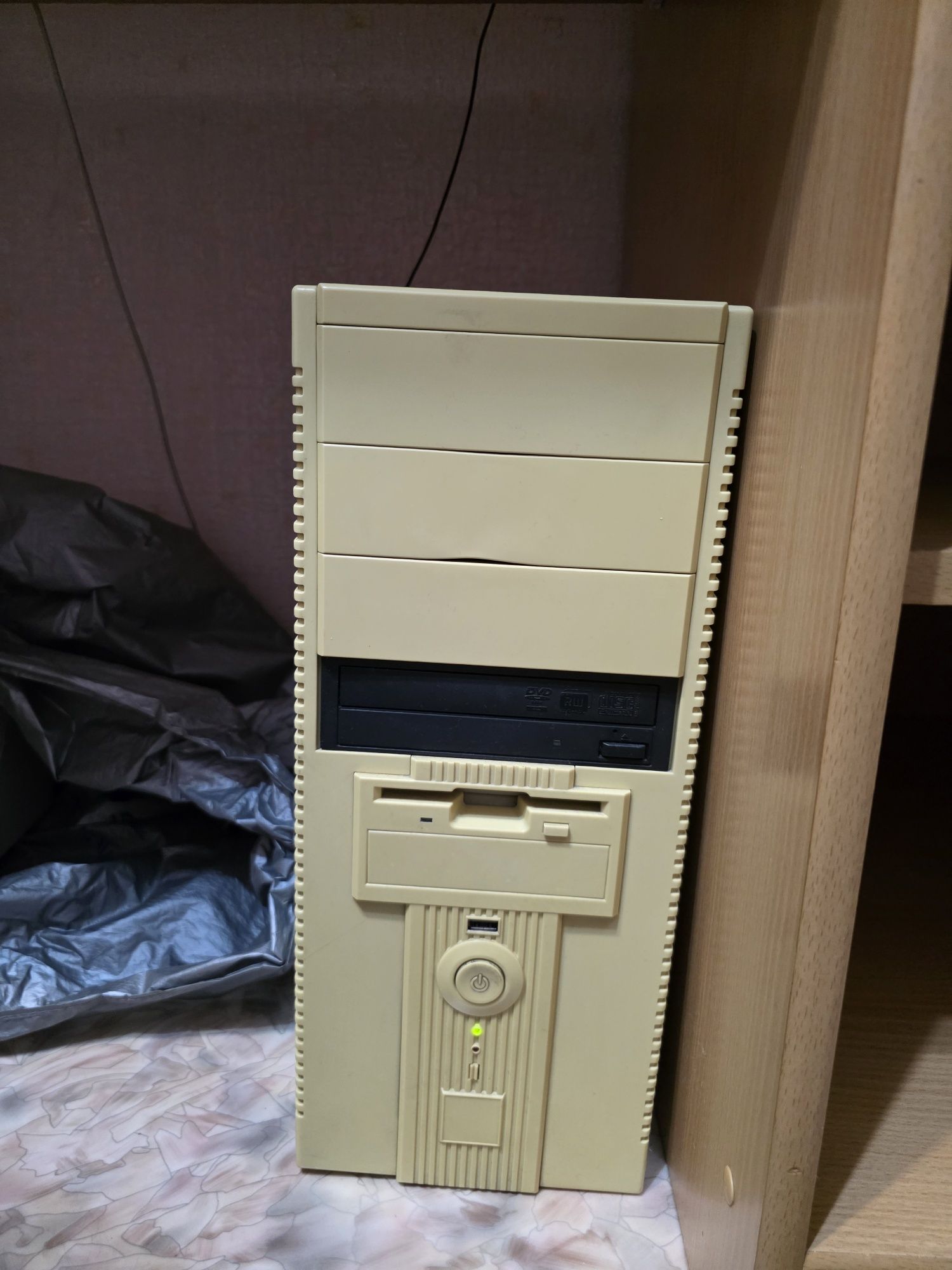 Продам компьютер