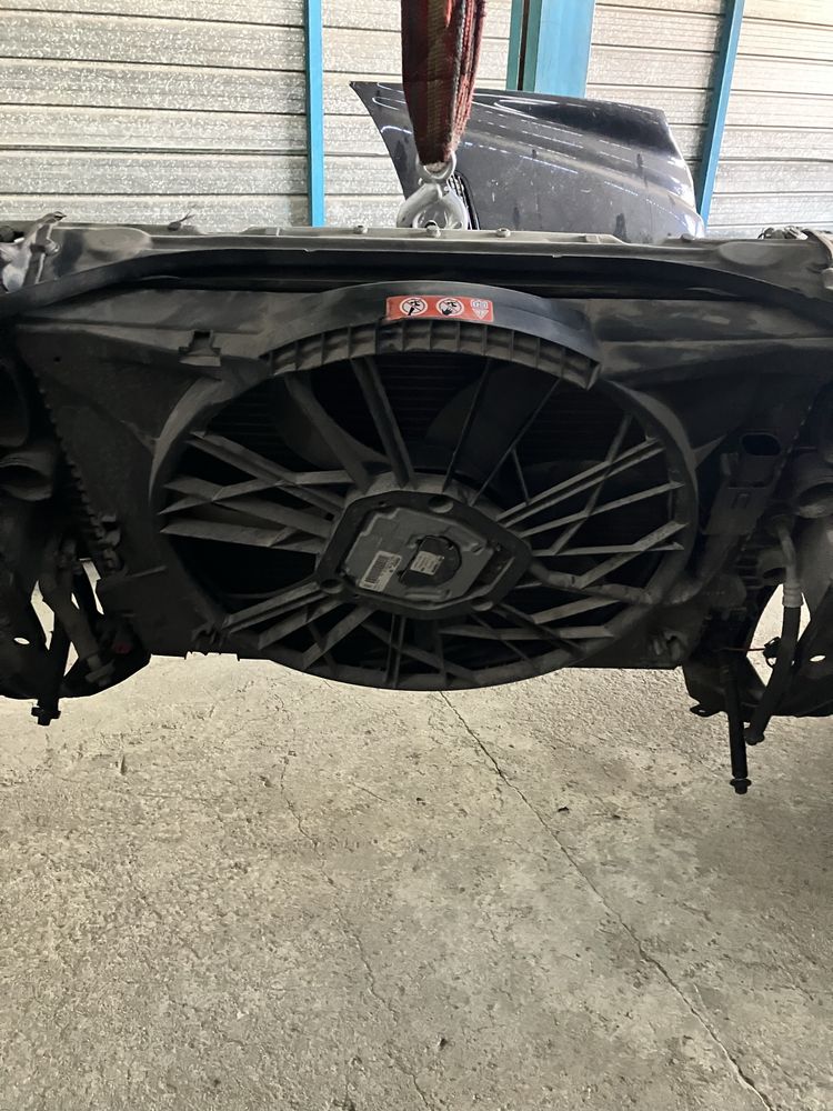 Капот в сборе на  Mercedes w211