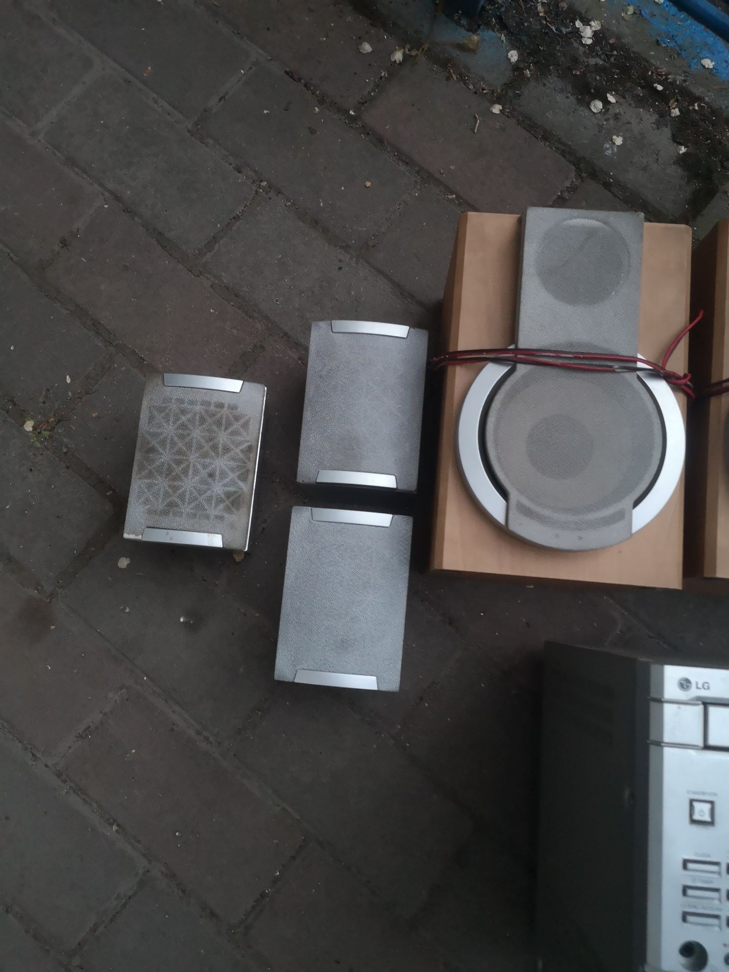 LG FFH-DV25AX домашний муз кино центр.