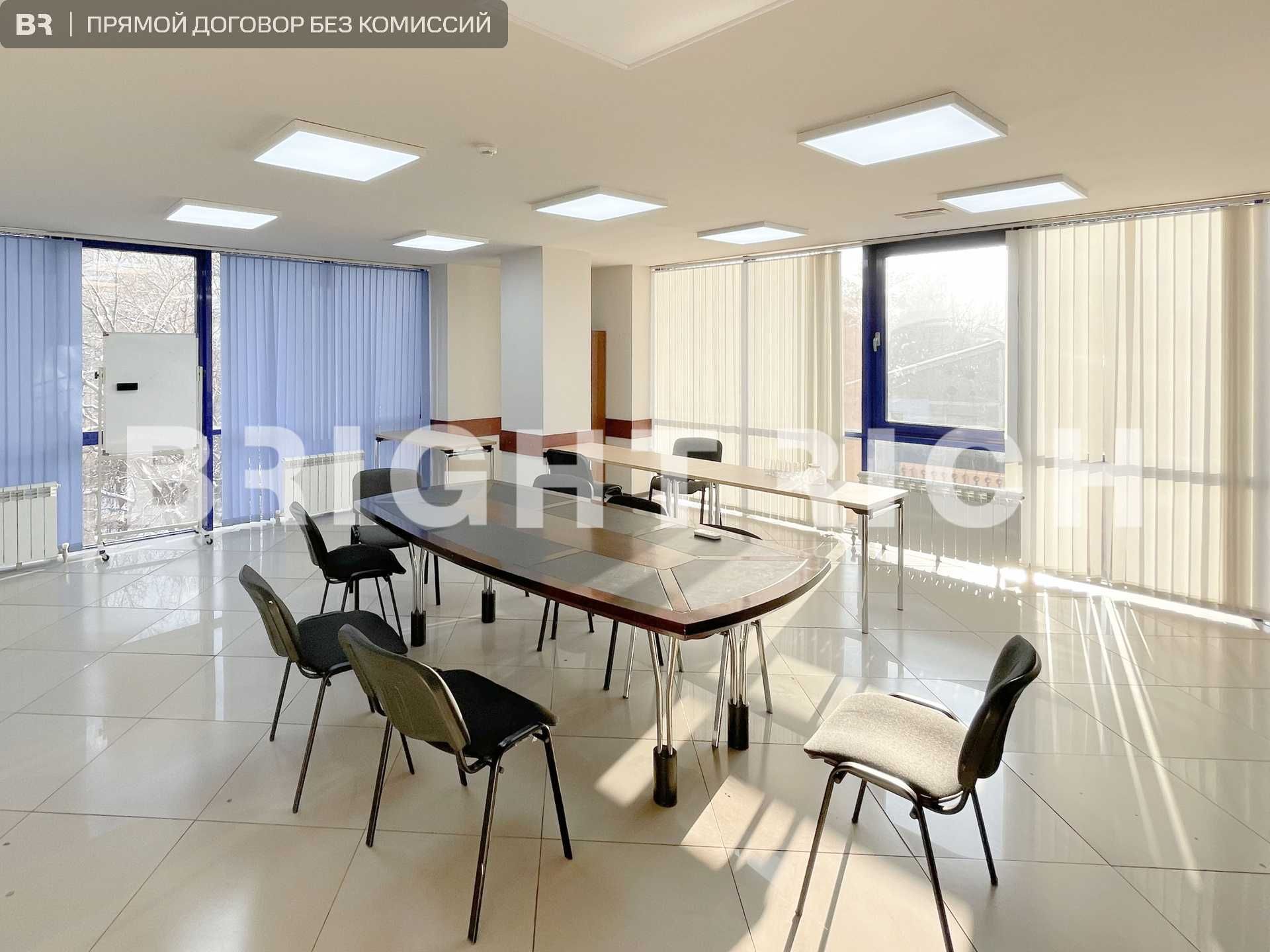 Аренда офиса 555 м² в Koktem Square