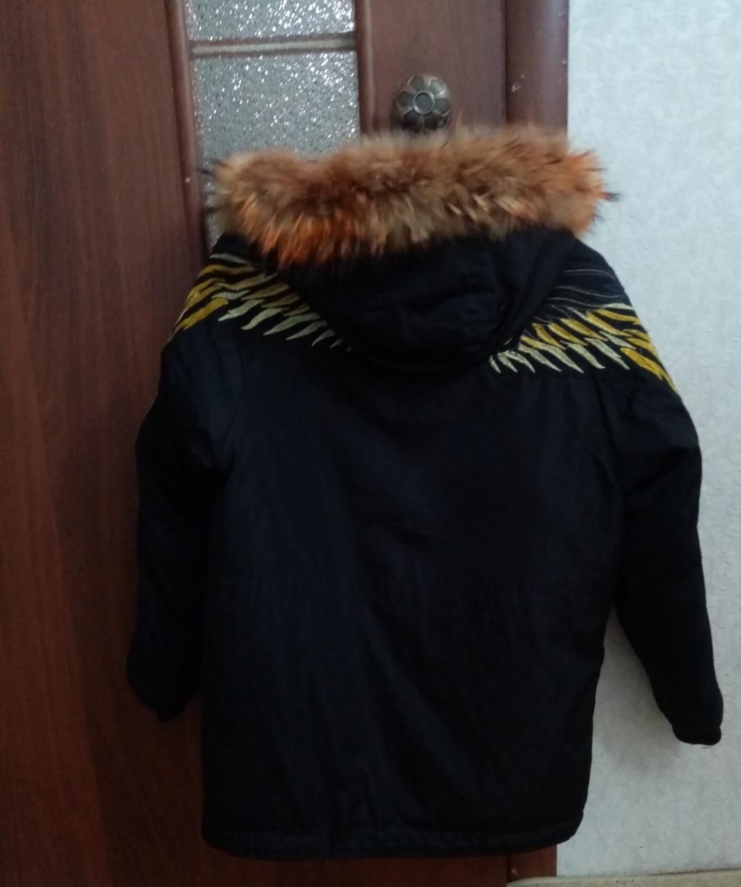 Зимние куртки хорошим состоянием