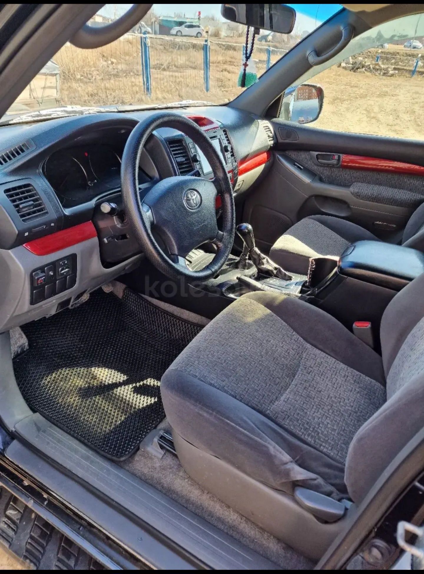 Продаю Toyota Land Cruiser Prado 120