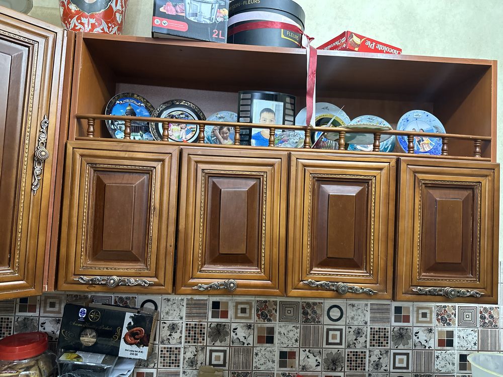 Кухонный гарнитур из дерева