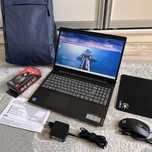 Продам ноутбук фирменный Lenovo IdeaPad 15,6 Silver для работы с док