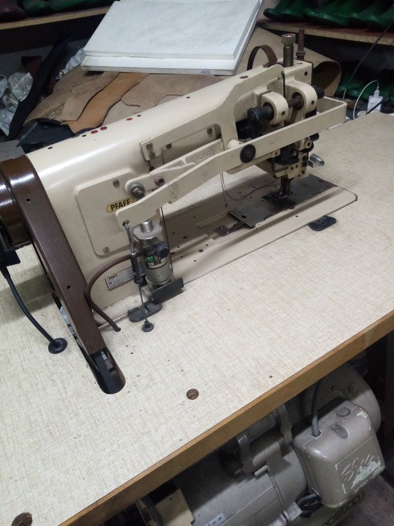 Машинка двухигольная PFAFF-1246