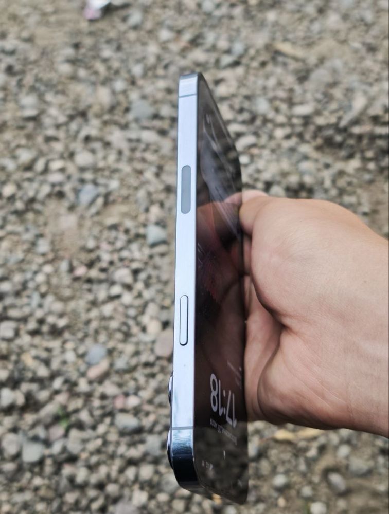 Продам Iphone 13 Pro max
