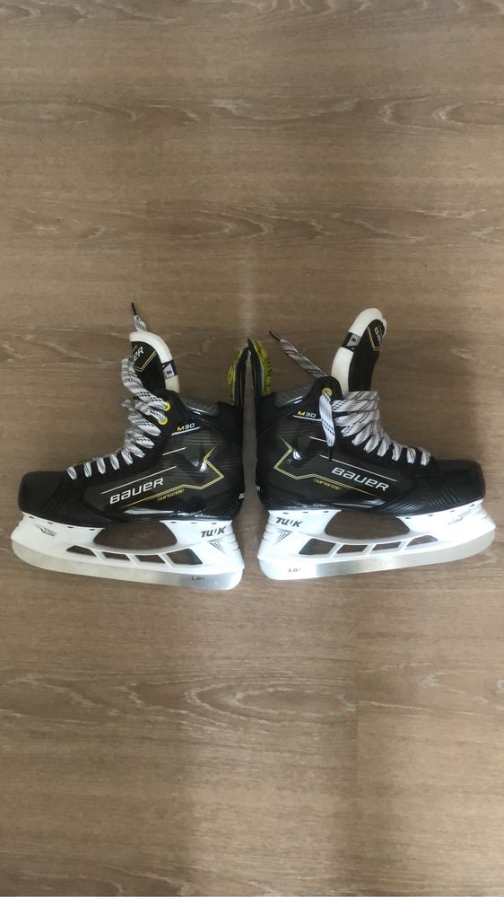 Bauer  supreme m30