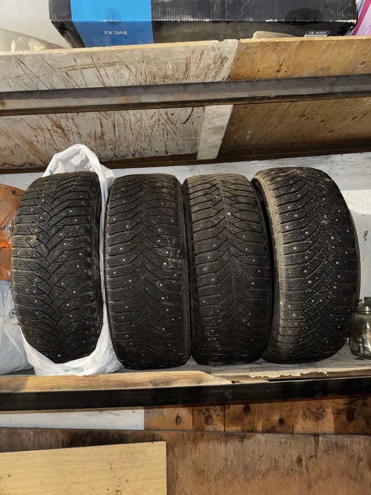 Комплект 215/55/R17