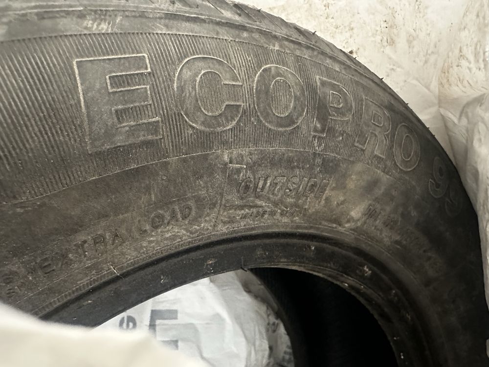 Продам комплект летних шин R16. Срочно.