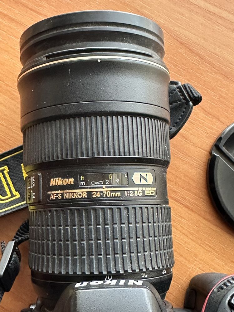 Nikon D600 с  объективом