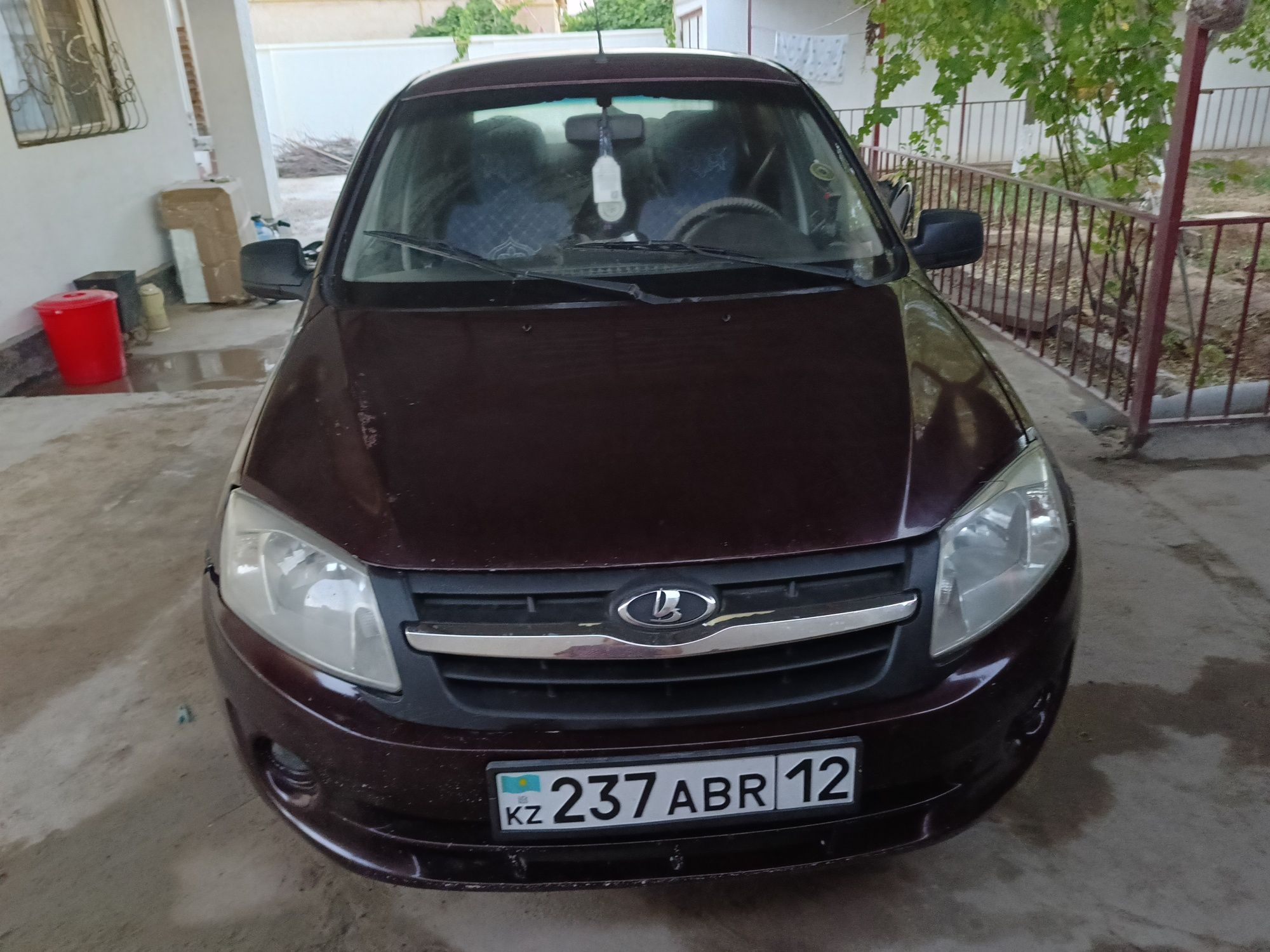 Продам машину Lada granta