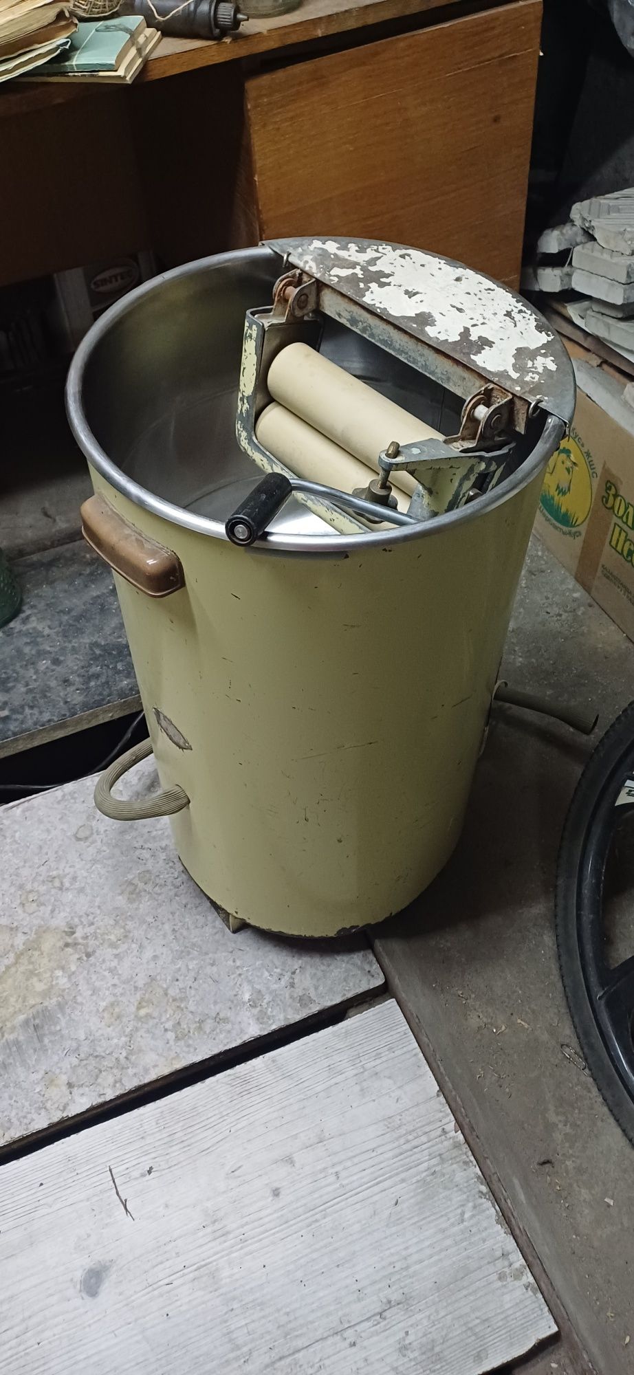 Продам стиральную ,машинку Алматинка