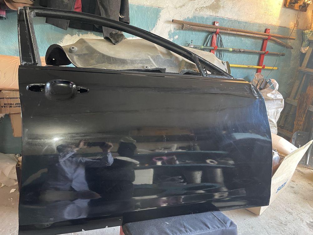 Продам дверь от Камри 40