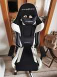 Продам кресло dxracer  в идеальном состоянии