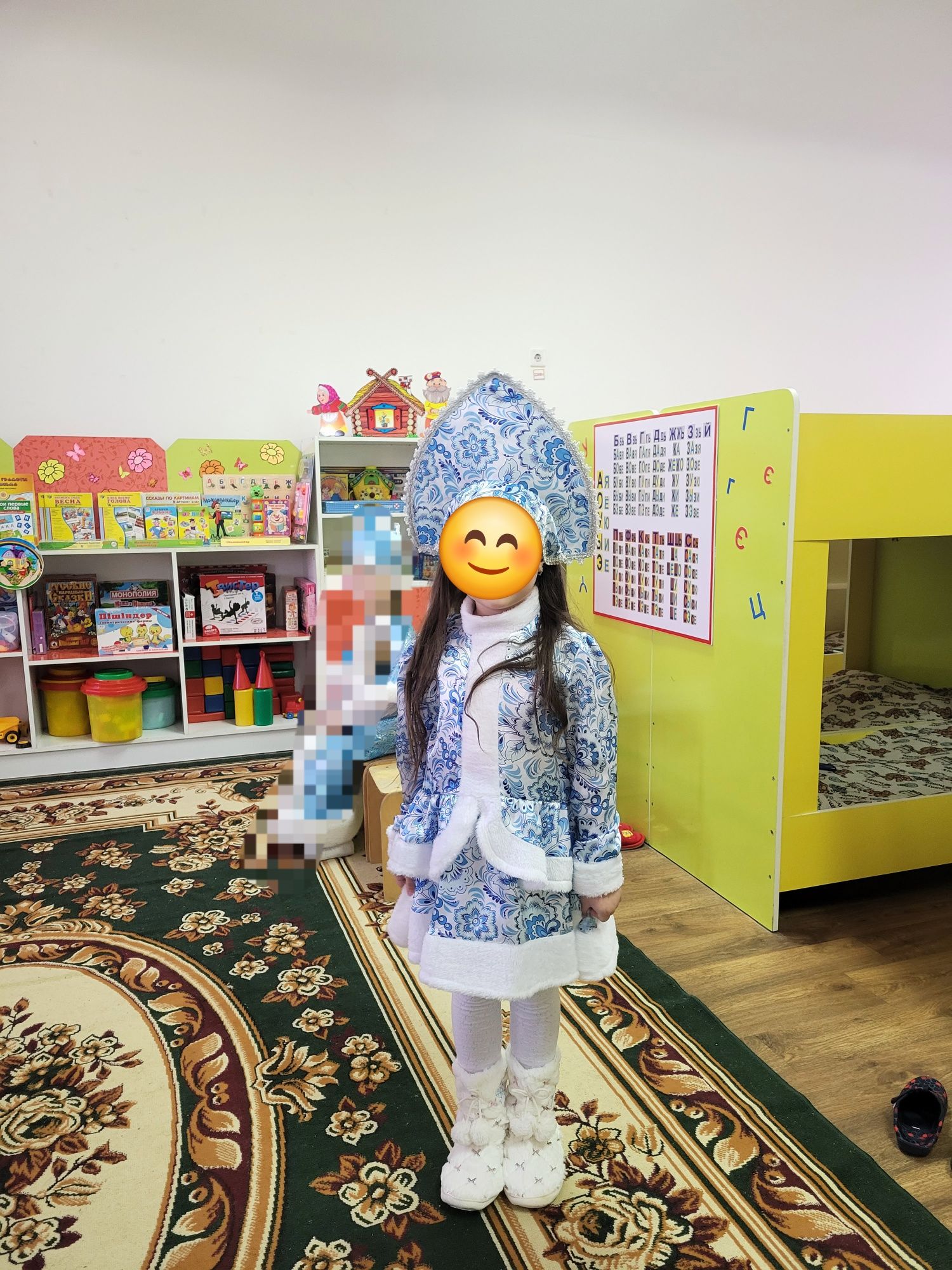 Прокат Костюм Снегурочки  на 5-6 лет
