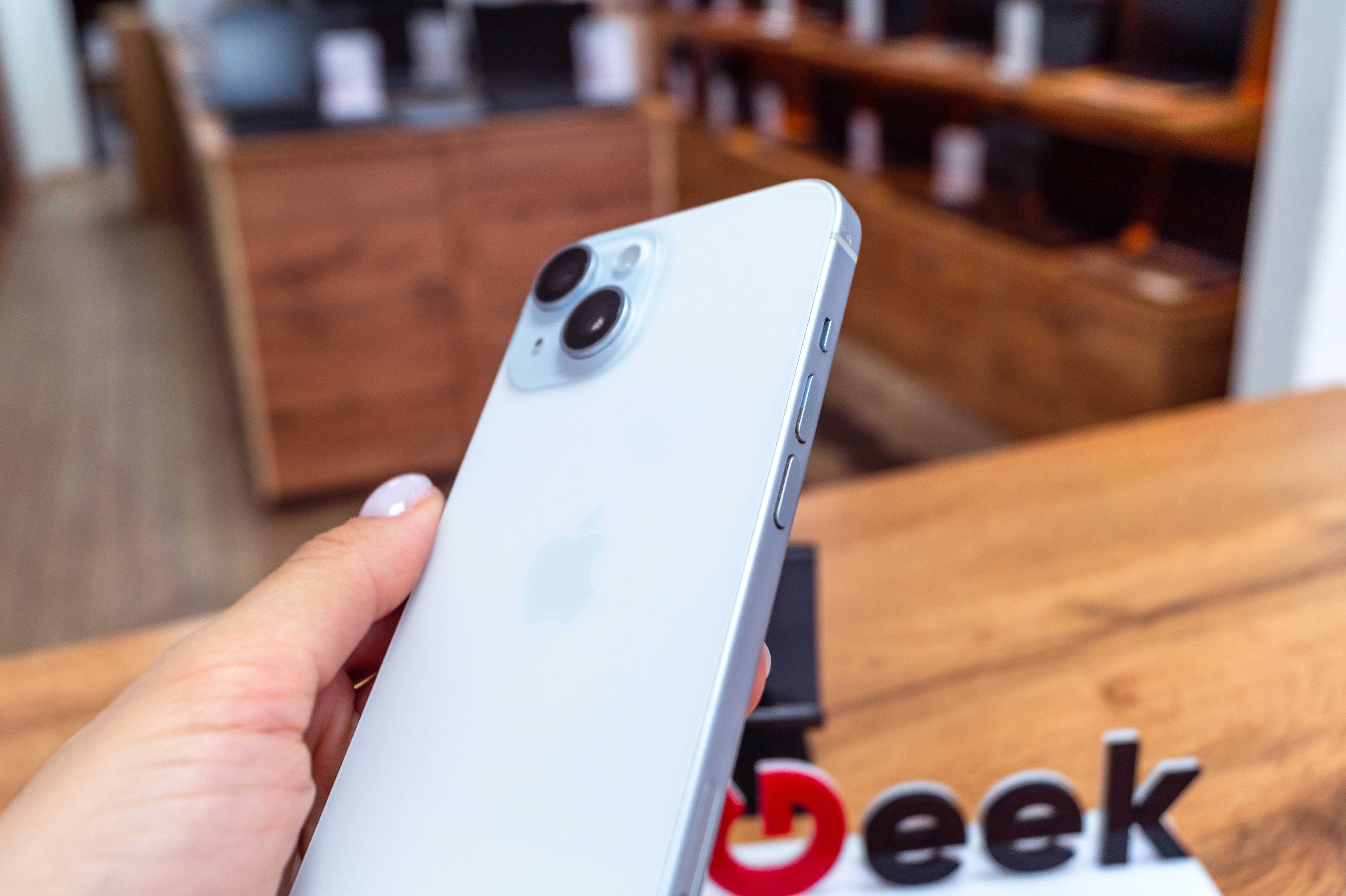 iPhone 15 | 128Gb |Гарантия | Рассрочка | Магазин Red Geek