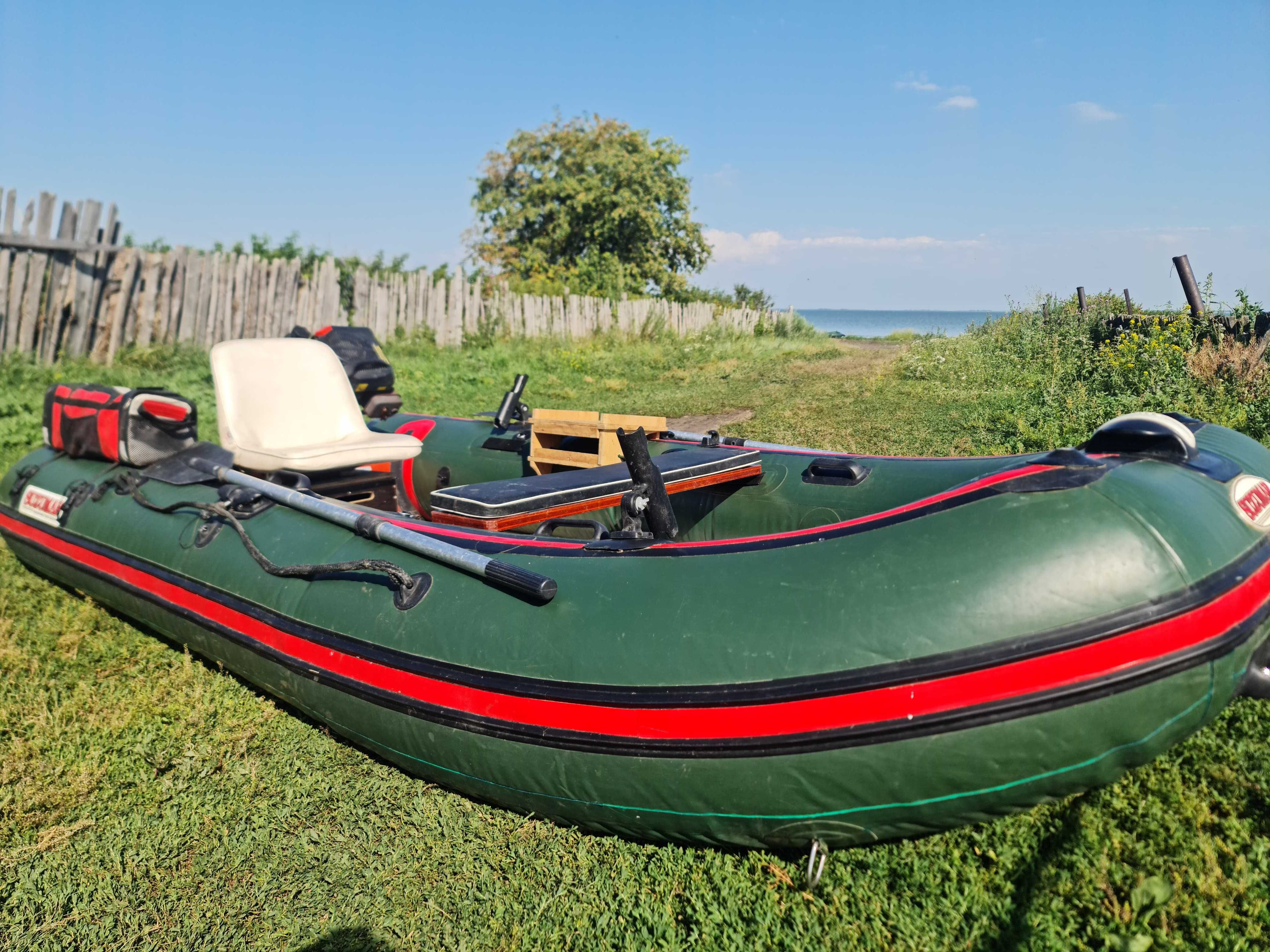 Продам комплект: Надувная лодка ПВХ Suzumar + мотор 4-тактный