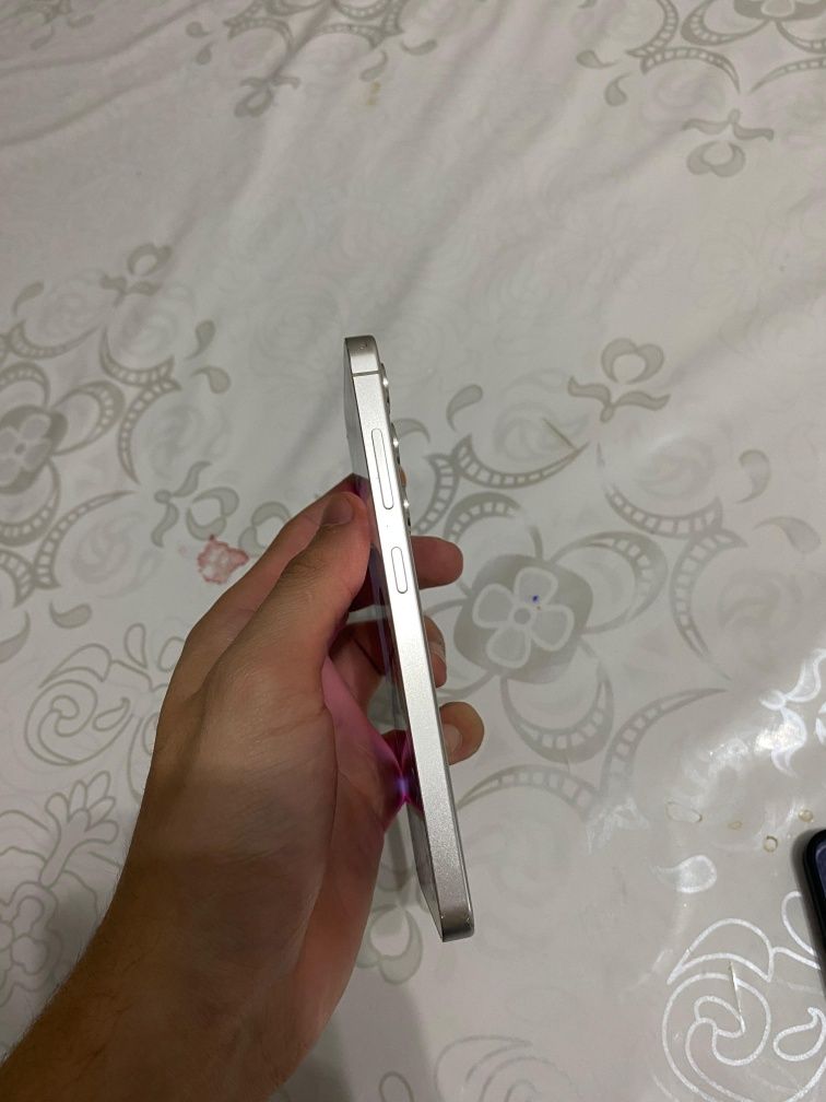 Samsung Galaxy S 24