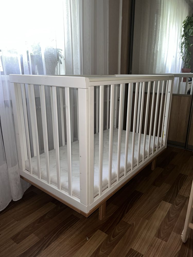 Продам Манеж детский б/у