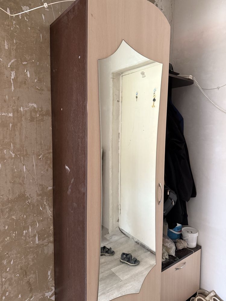 Продам шкаф прихожия
