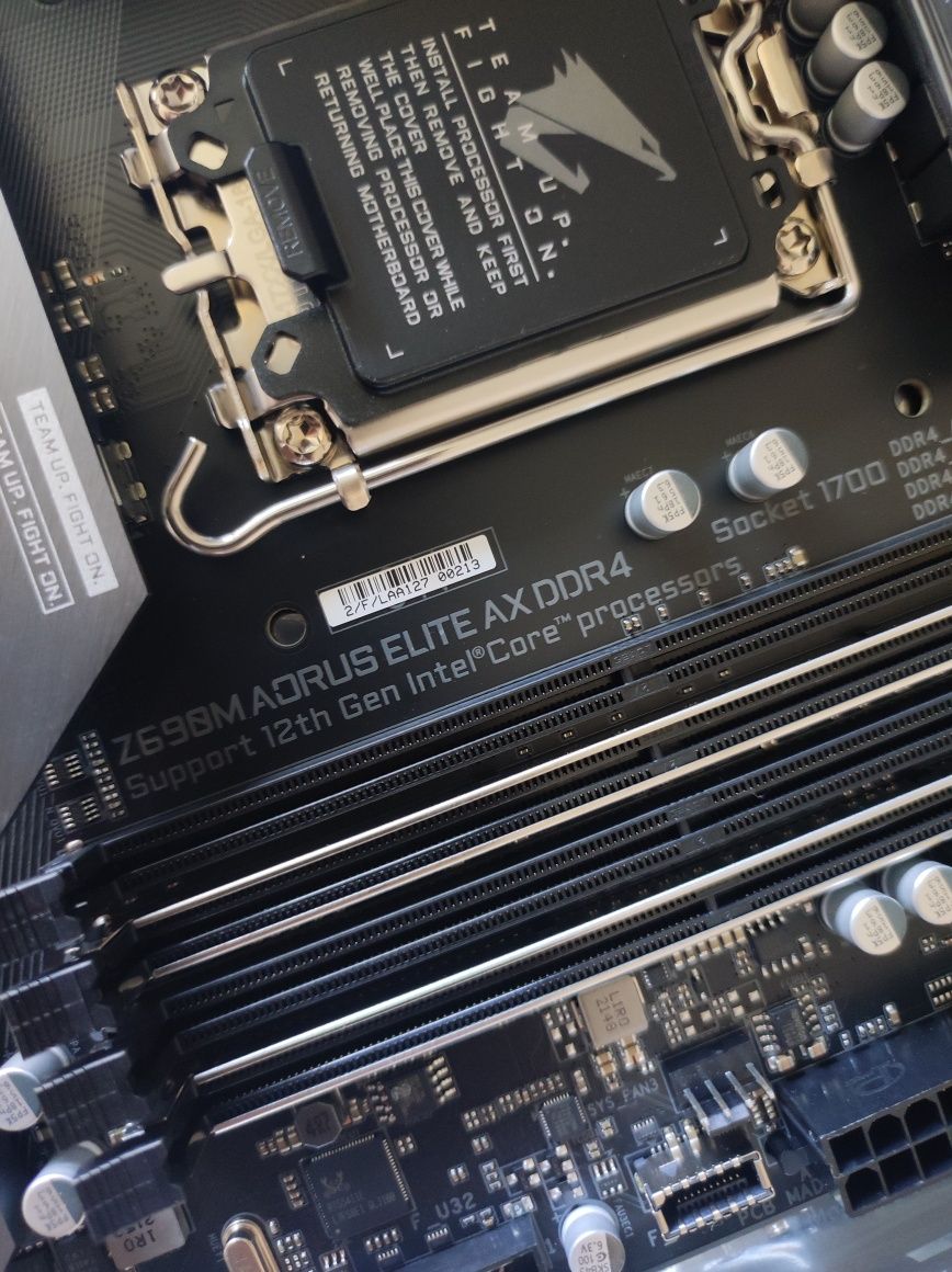 Материнская плата Gigabyte Z690M Aorus Elite AX DDR4, сокет 1700